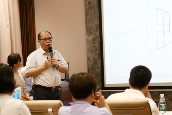 19家媒体及各界领导嘉宾齐聚唐明汉,共庆伊百丽620品牌日