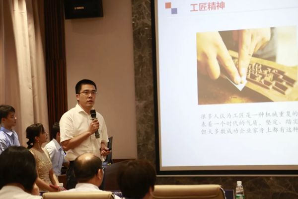 19家媒体及各界领导嘉宾齐聚唐明汉,共庆伊百丽620品牌日