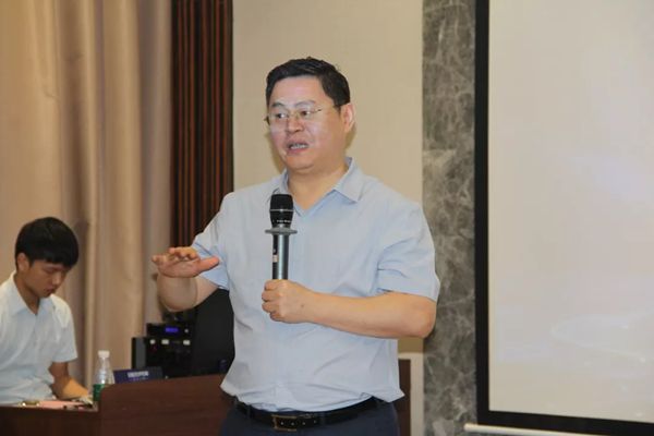 19家媒体及各界领导嘉宾齐聚唐明汉,共庆伊百丽620品牌日