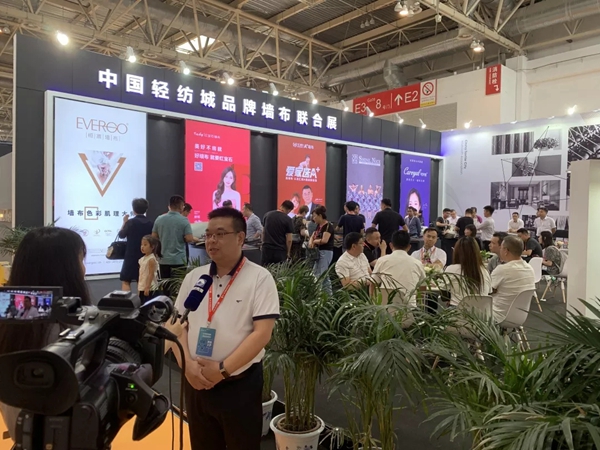 可罗雅墙布出席BIFF2019，在E3-B01与您一起HIGH翻夏天！