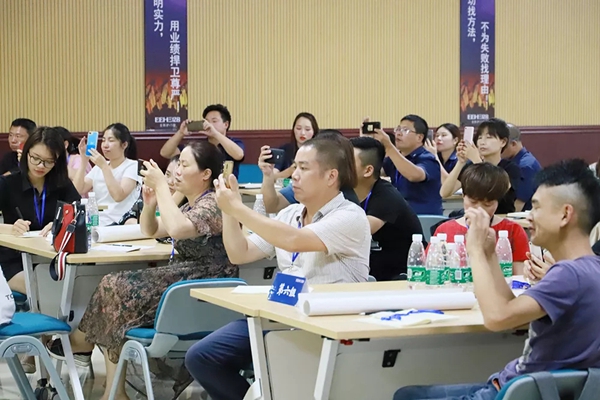 亿合门窗2019年6月新商特训营圆满收官