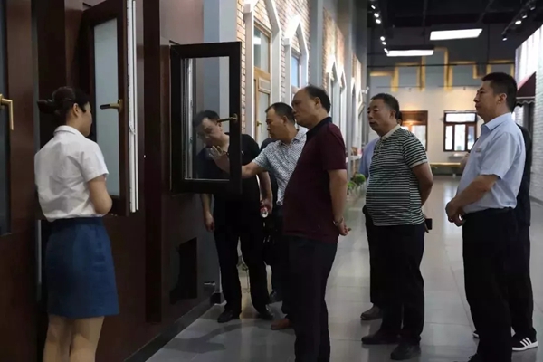 科饶恩系统门窗迎接西安高科幕墙门窗有限公司领导一行莅临考察交流