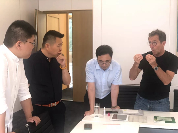 米兰之窗迎接意大利设计大师卢卡斯到访交流