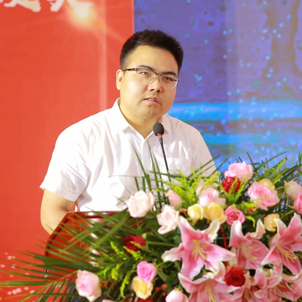 金鹏控股集团五一劳动奖章颁奖典礼暨金鹏学院开班仪式圆满举行