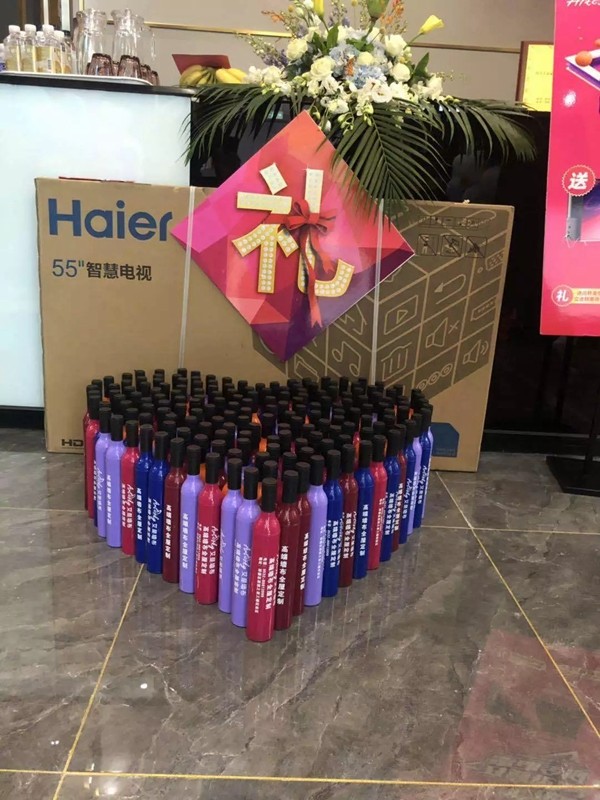 艾是墙布品牌月全国联动活动进行中，全心投入落地推广！