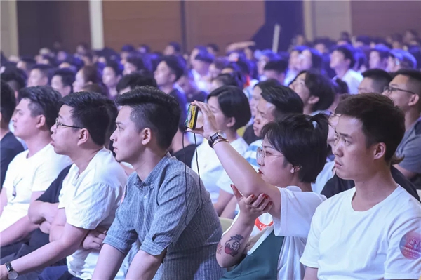 梦享设计说梁景华：设计的目标就是成就致美