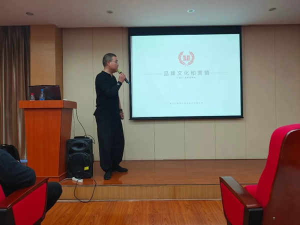 汇明A+墙布织锦小课堂开讲啦!你真的了解织锦么?