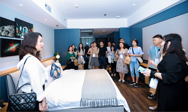 百得胜全屋定制携手归趣,“有戏有趣,有家归趣”城市民宿正式发布
