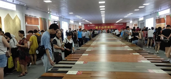 莫干山地板厂购圆满结束,现场燃爆了!