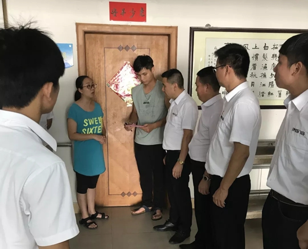 伊盾门窗党支部组织志愿服务队敬老院慰问老人活动圆满结束