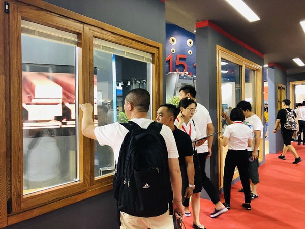 2019中国建博会(广州)| 威盾门窗吴志光:加快智能产品的研发步伐