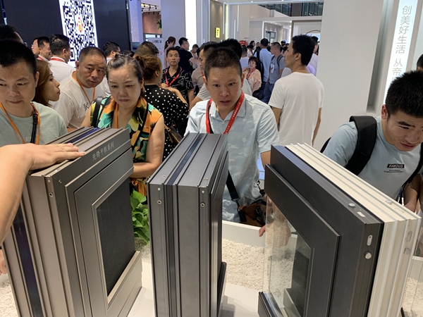 2019中国建博会(广州)|帝奥斯门窗梁焕新:全面系统培训经销商