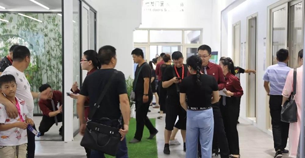 怡发门窗亮剑中国建博会（广州），邀您见证火爆现场