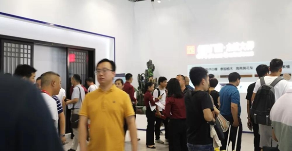 怡发门窗亮剑中国建博会（广州），邀您见证火爆现场