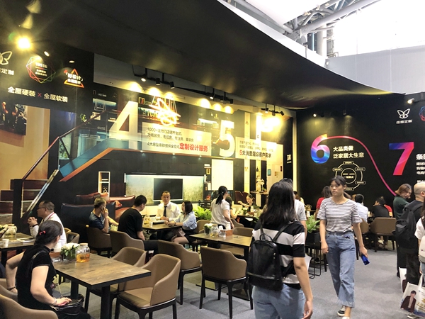 2019中国建博会(广州)|维意定制许桂华:好设计,全屋配齐