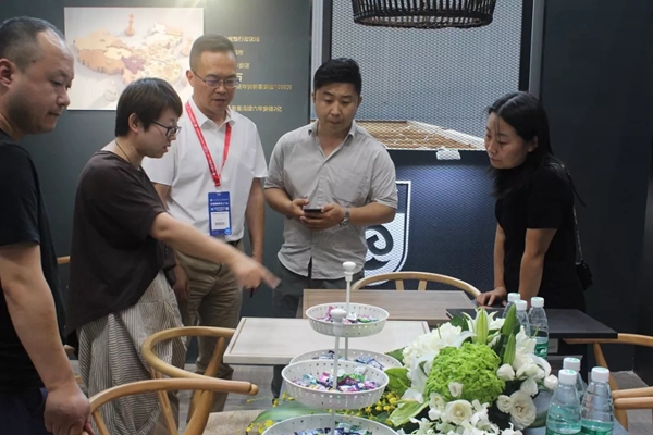 德贝全屋定制携新品闪耀亮相“亚洲第一展”，再刷新高度