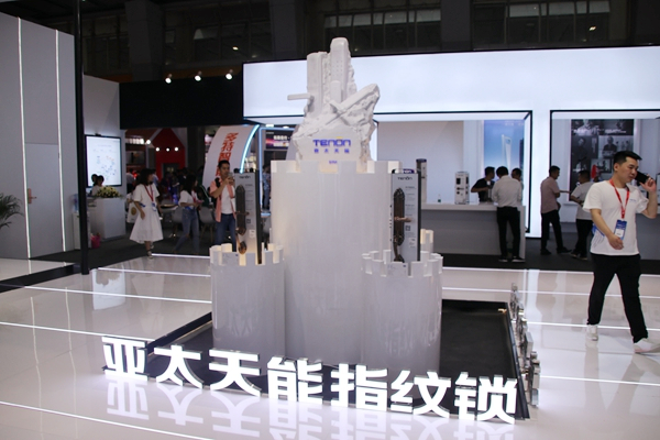 2019中国建博会(广州)|亚太天能智能锁沈魏:进行品类扩展,赋能经销商