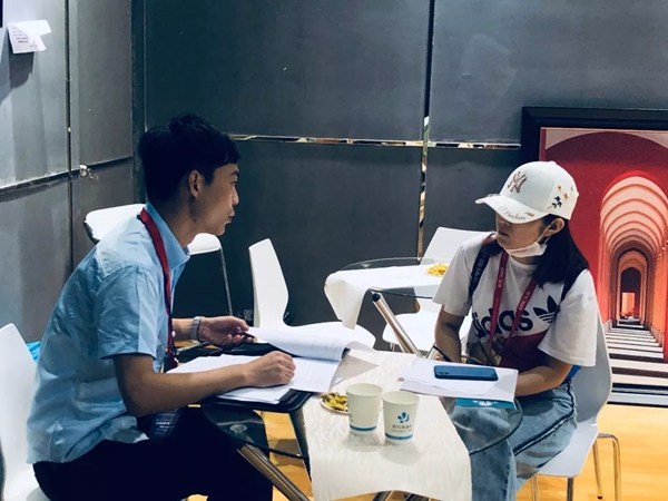 欧仕莱墙布中国建博会（广州）第二天精彩回放，尽享活泼与轻奢！