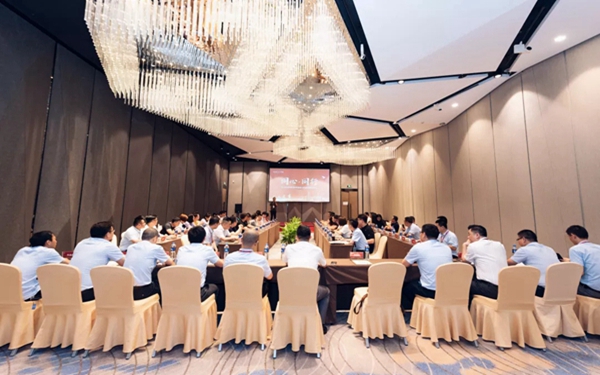 丽博橱柜｜全屋定制2019年半年度核心经销商营销沟通会隆重举行！