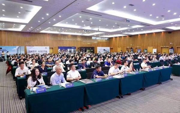 卡诺尼衣柜实力证明，斩获“全屋定制投资十佳”奖