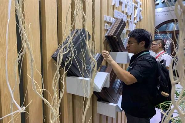 美沃门窗荣获2019年铝合金门窗十佳品牌称号 美沃门窗荣获2019年铝合金门窗十佳品牌称号