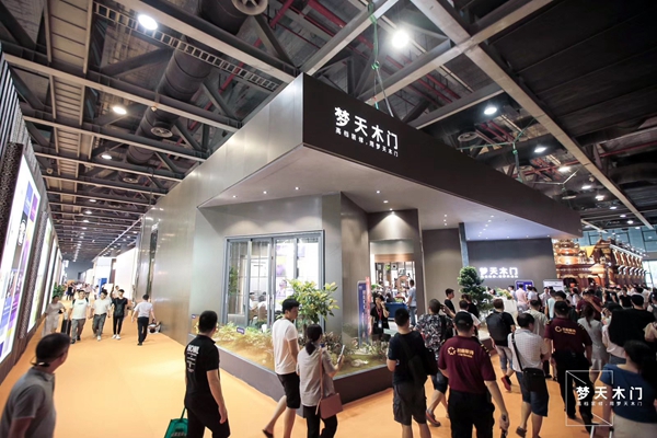 2019中国建博会(广州)|梦天木门王育凯:品牌和营销的关系密不可分 2019中国建博会(广州)|梦天木门王育凯:品牌和营销的关系密不可分