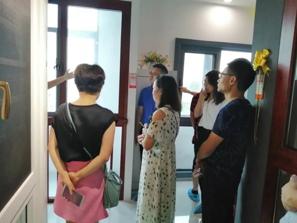 名凯门窗迎接大沥总商会东南大学EMBA学员一行莅临交流
