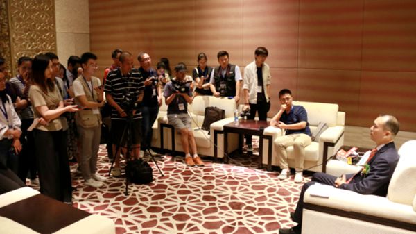 轩尼斯门窗总裁曾庆伟：创世界门窗，打造美好人居生活