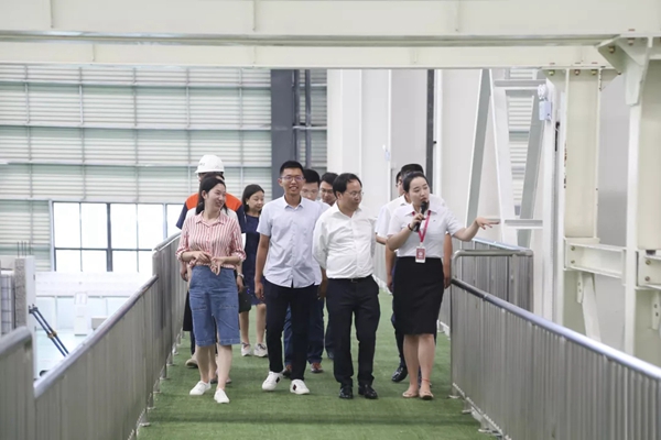 金鹏控股集团迎接华振金融控股集团领导一行莅临考察指导