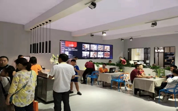 艾娅全屋定制火爆亮相中国全屋整装定制展，时尚新品艳惊四座！