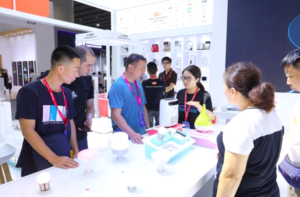 2019中国建博会（广州）丨涂鸦智能陈燎罕：重磅发布智慧酒店SaaS解决方案
