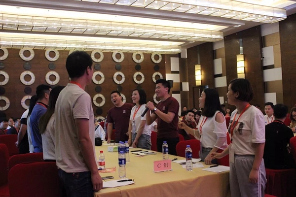 红旗无缝墙布2019财富倍增计划启动会成功举办 红旗无缝墙布2019财富倍增计划启动会成功举办
