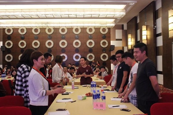 红旗无缝墙布2019财富倍增计划启动会成功举办 红旗无缝墙布2019财富倍增计划启动会成功举办