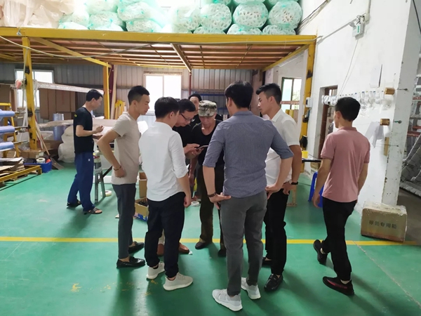 伊洛德门窗总部迎来大量客商参观考察，全程火爆！
