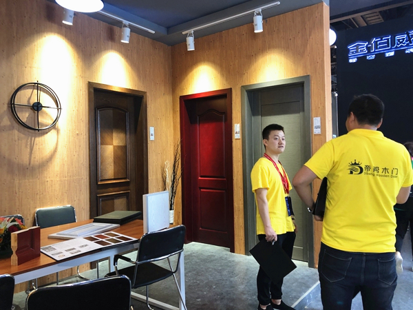 2019年中国建博会(广州)丨帝帮木门万江:打造专业的队伍,进军精装房集采领域 2019年中国建博会(广州)丨帝帮木门万江:打造专业的队伍,进军精装房集采领域
