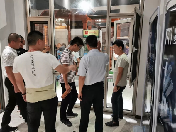 罗马贵族门窗正式签约卧龙营销策划，助力提升企业软硬综合竞争力