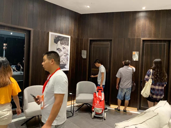 尚品本色“金星奖”实至名归，2019中国建博会（广州）首日新品甄选荣耀加载！