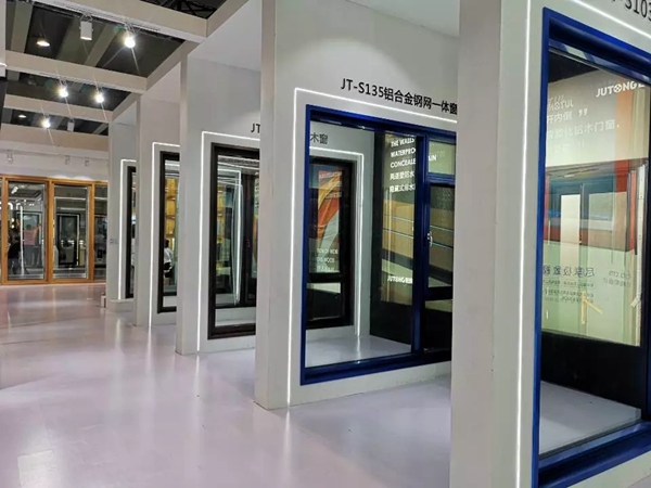 巨统门窗携年度新品亮相广州建博会，一起回顾精彩瞬间
