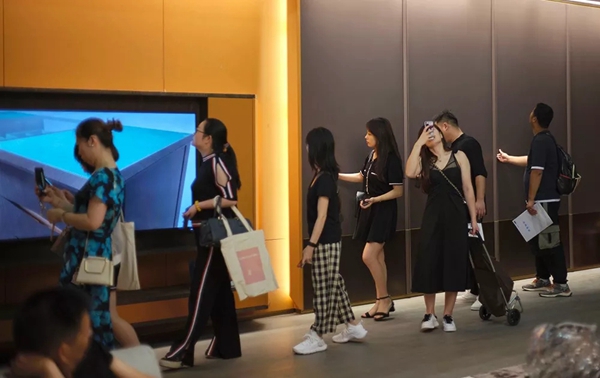 奢悦整体家居正式亮相2019中国建博会(广州),展位门庭若市! 奢悦整体家居正式亮相2019中国建博会(广州),展位门庭若市!