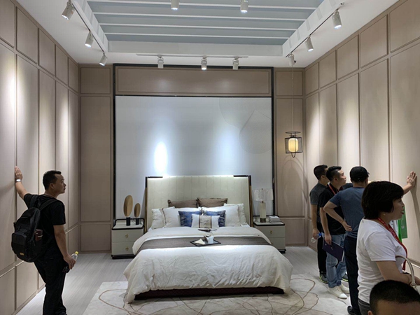2019中国建博会(广州)|开开木门张亚男:轻招商重扶商 2019中国建博会(广州)|开开木门张亚男:轻招商重扶商