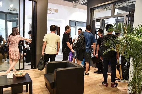 安格尔门窗2019中国建博会（广州）完美收官，开创更加美好的未来！