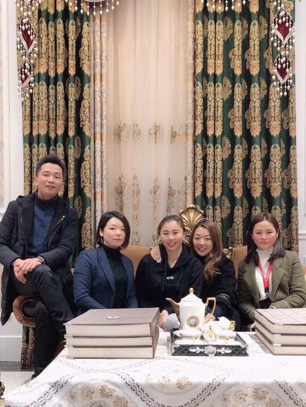 摩力克窗帘翁源专卖店莫总：有舍有得，方能打动顾客