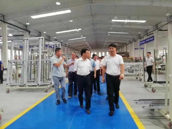 天东门窗迎接宿州市委常委、区委一行莅临考察
