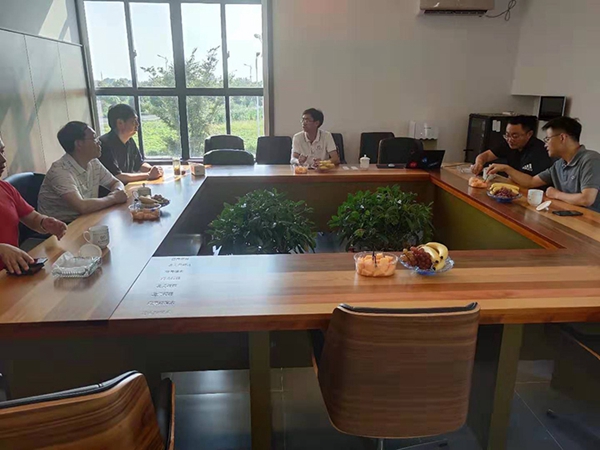 南京林业大学一行莅临汉宁原木定制总部深入调研