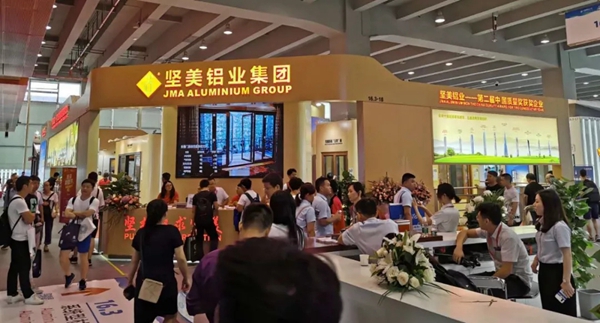 坚美定制系统门窗五性体验惊艳广州建博会