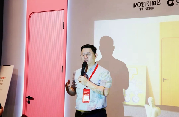 伯艺新品发布会大咖云集,“融”系列圆角门震撼首发 伯艺新品发布会大咖云集,“融”系列圆角门震撼首发
