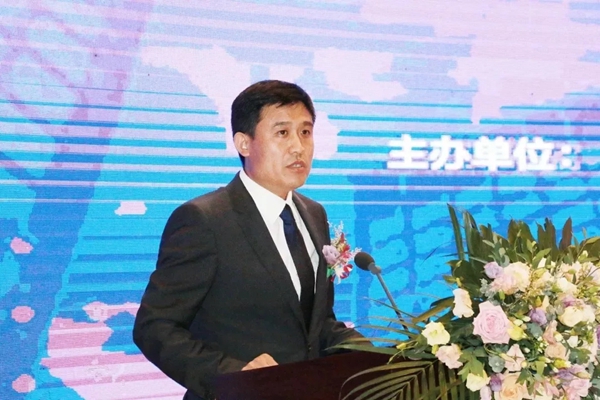 汇龙涂料助力家具产业供给侧创新