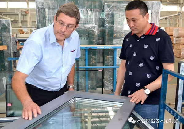 木艺家铝包木门窗迎接丹麦TEKNOS水性漆Mark Hubbert先生一行莅临考察 木艺家铝包木门窗迎接丹麦TEKNOS水性漆Mark Hubbert先生一行莅临考察
