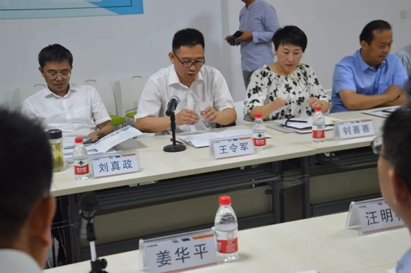 山东智赢门窗系统有限公司与山东交通学院产学研战略合作签约暨揭牌仪式顺利举行 山东智赢门窗系统有限公司与山东交通学院产学研战略合作签约暨揭牌仪式顺利举行