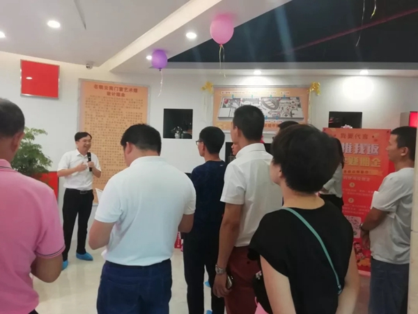 名凯门窗迎接大沥总商会东南大学EMBA学员一行莅临交流